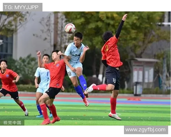 英黄足球：探索这项运动背后的文化魅力与发展历程